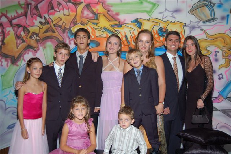 HOEHN Enkelkinder Gruppenfoto 101.jpg